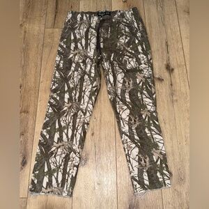 Plugg Co.‎ Men’s Camouflage Cargo Pants Raw Hem Medium